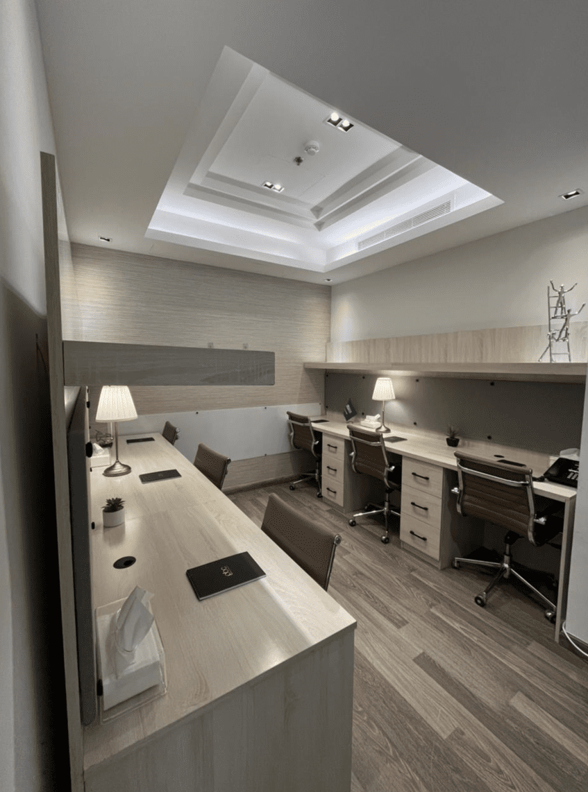 Shared Desk 2