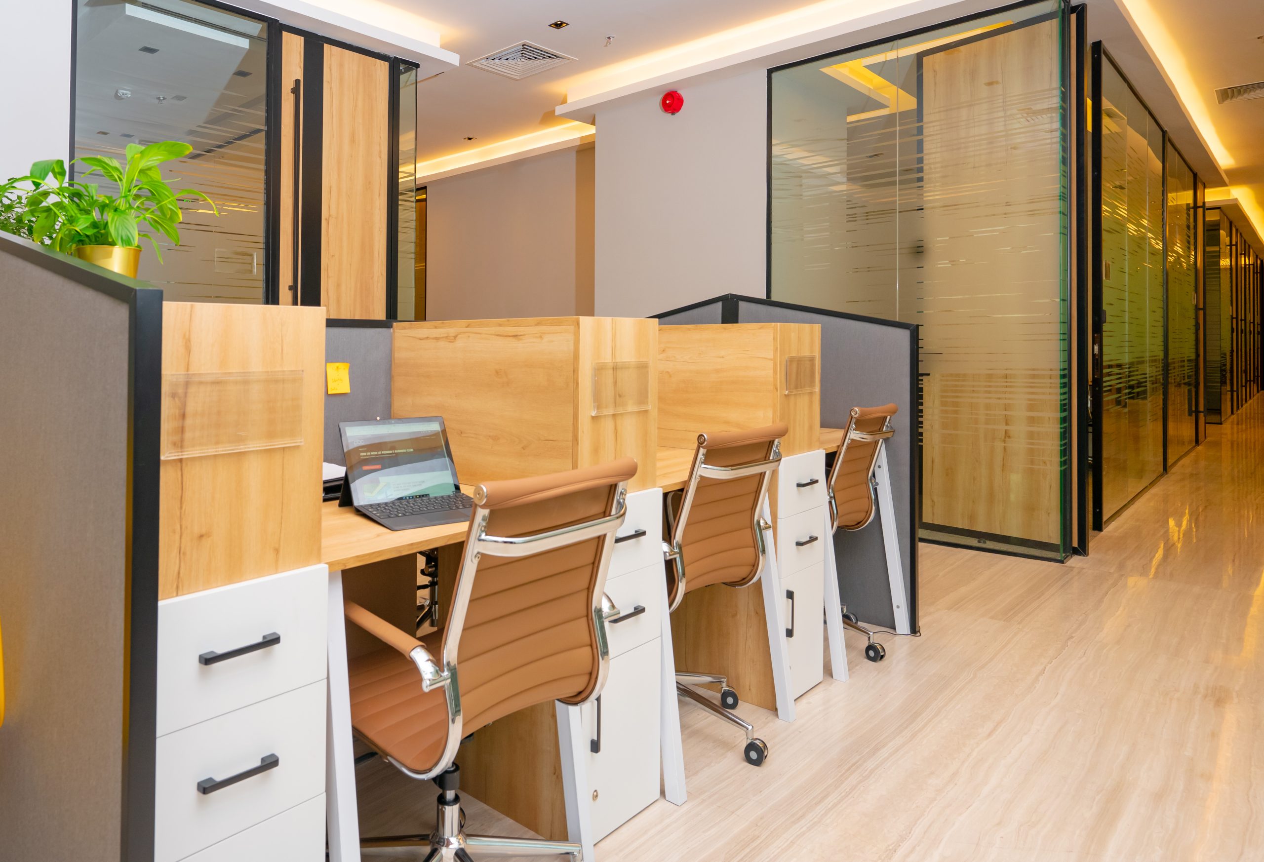 Shared desks, Al-Rawda branch